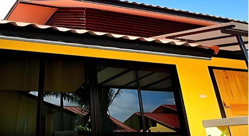 Tanisa Resort Chumphon Exterior foto
