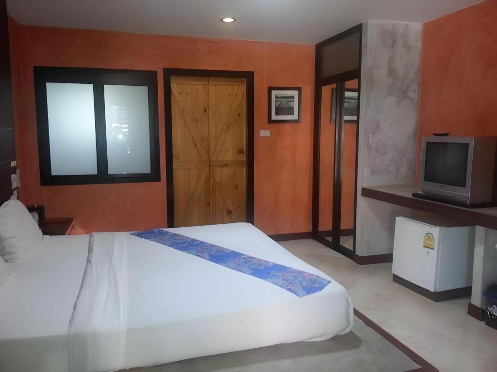 Tanisa Resort Chumphon Exterior foto