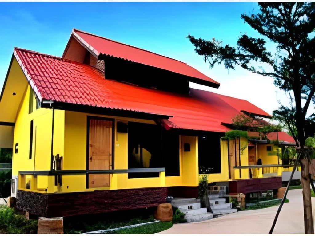 Tanisa Resort Chumphon Exterior foto